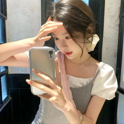 蓝色眼影